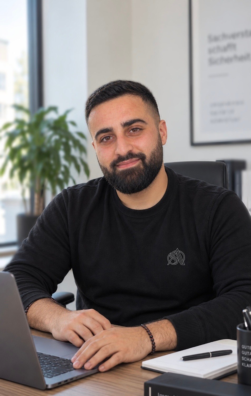 Porträtfoto — Selim Sabahoglu